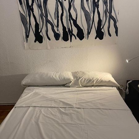 Leon Habitaciones Madrid Luaran gambar
