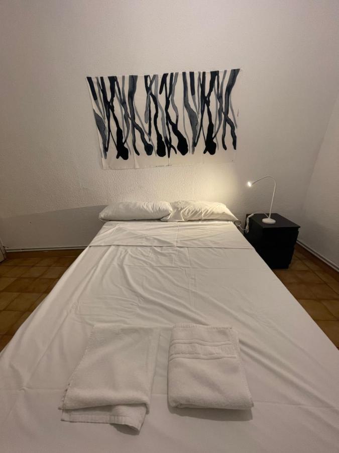 Leon Habitaciones Madrid Luaran gambar